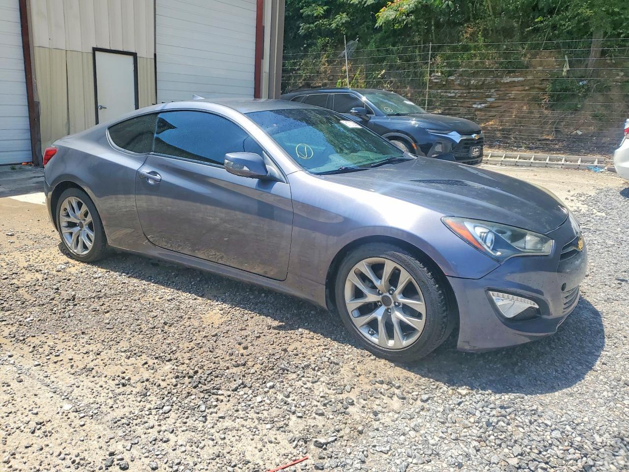 2016 Hyundai Genesis Coupe 3.8 - zdjęcie 4