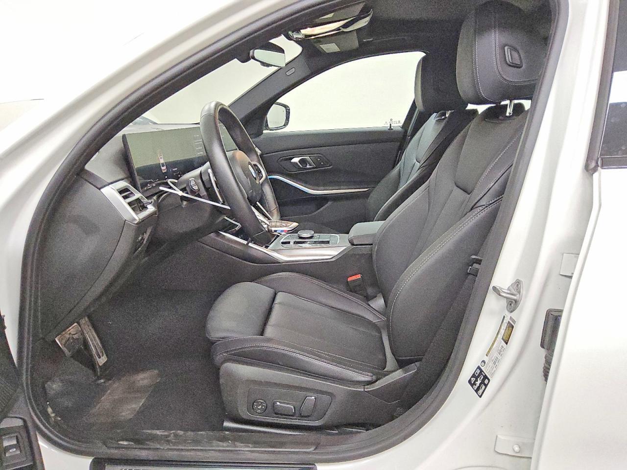 2026 B M W 3 Series 4D Sedan 330I xDrive Msport - zdjęcie 7