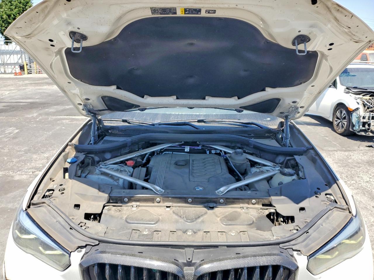 2023 BMW X5 xDrive40I - zdjęcie 11