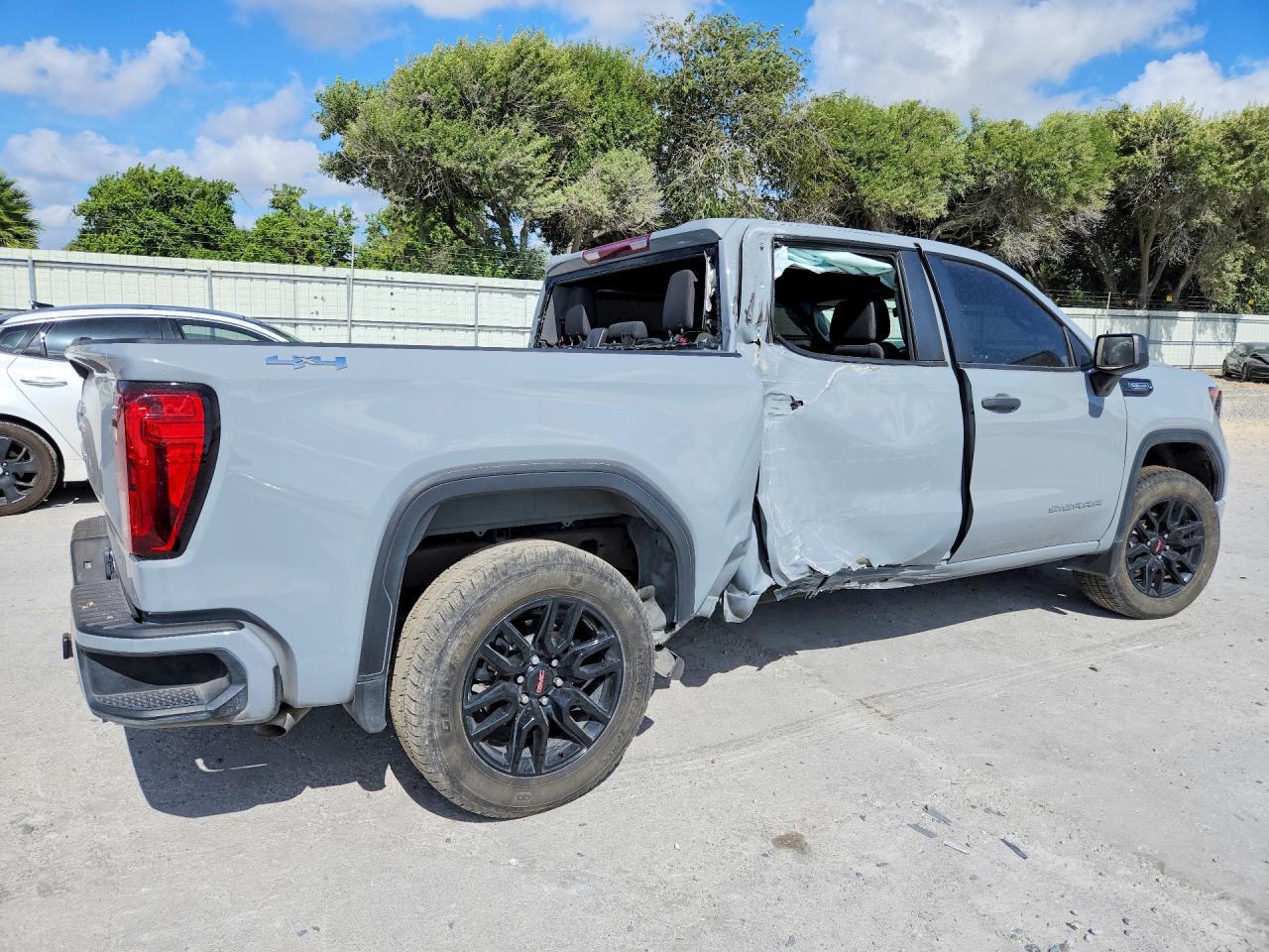 2024 GMC Sierra K1500 - zdjęcie 3