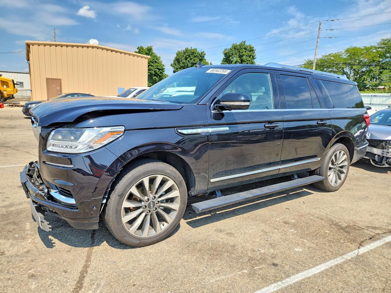 2020 Lincoln Navigator L Reserve - zdjęcie główne