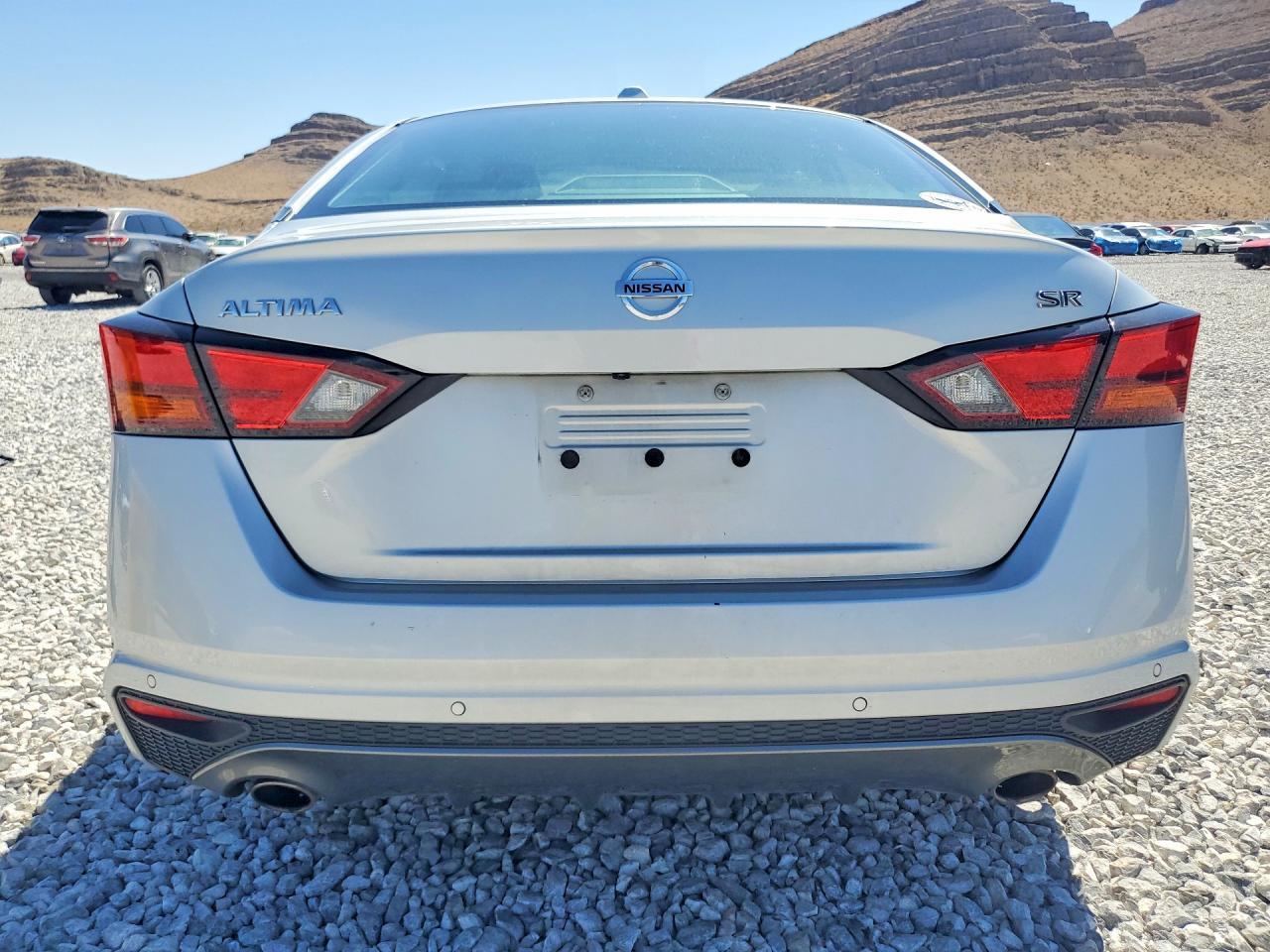 2021 Nissan Altima Sr - zdjęcie 6