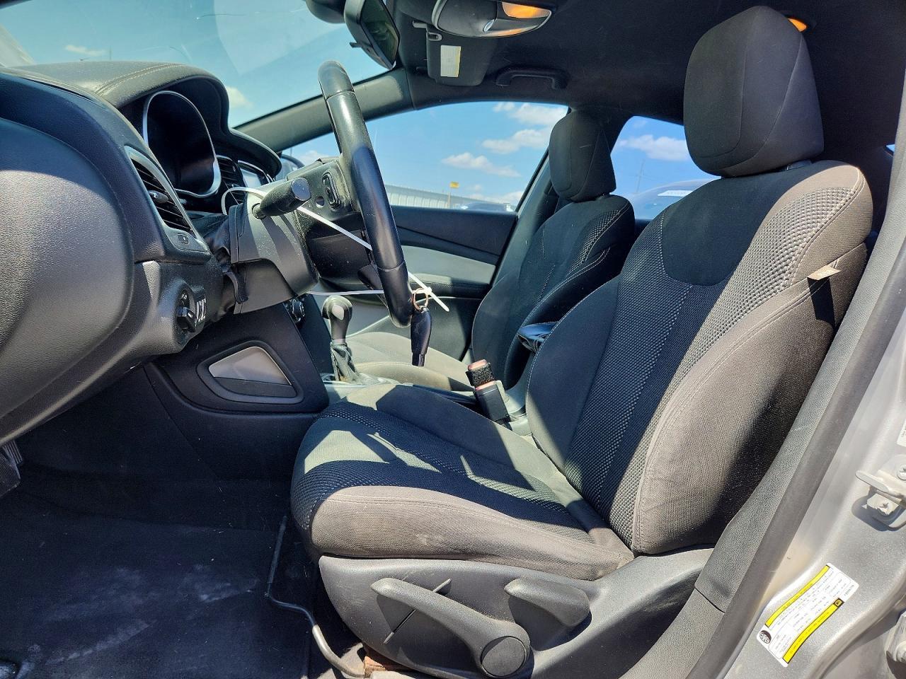 2015 Dodge Dart Sxt - zdjęcie 7