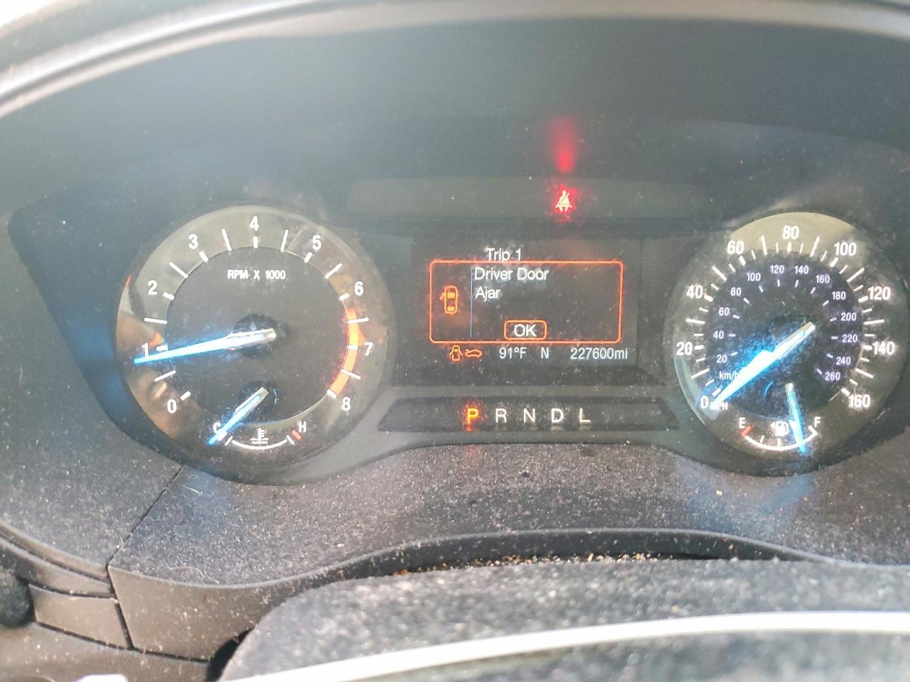 2019 Ford Fusion S - zdjęcie 9