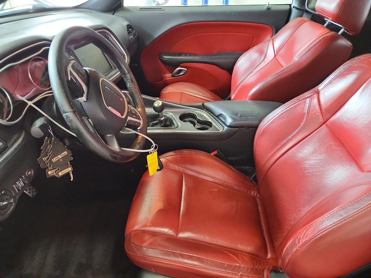 2016 Dodge Challenger R/T - zdjęcie 7