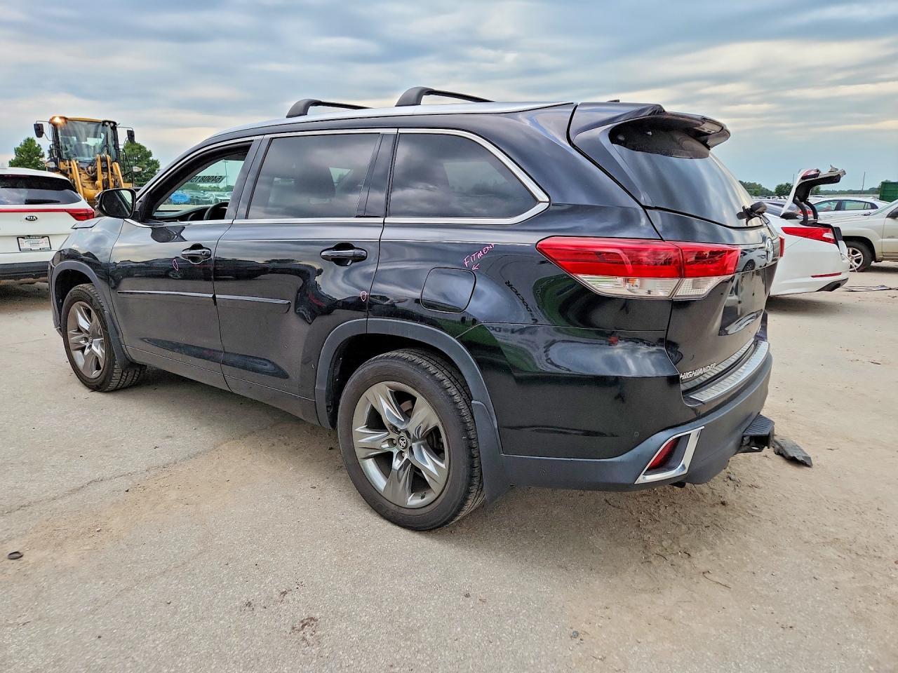 2017 Toyota Highlander Limited Platinum - zdjęcie 2