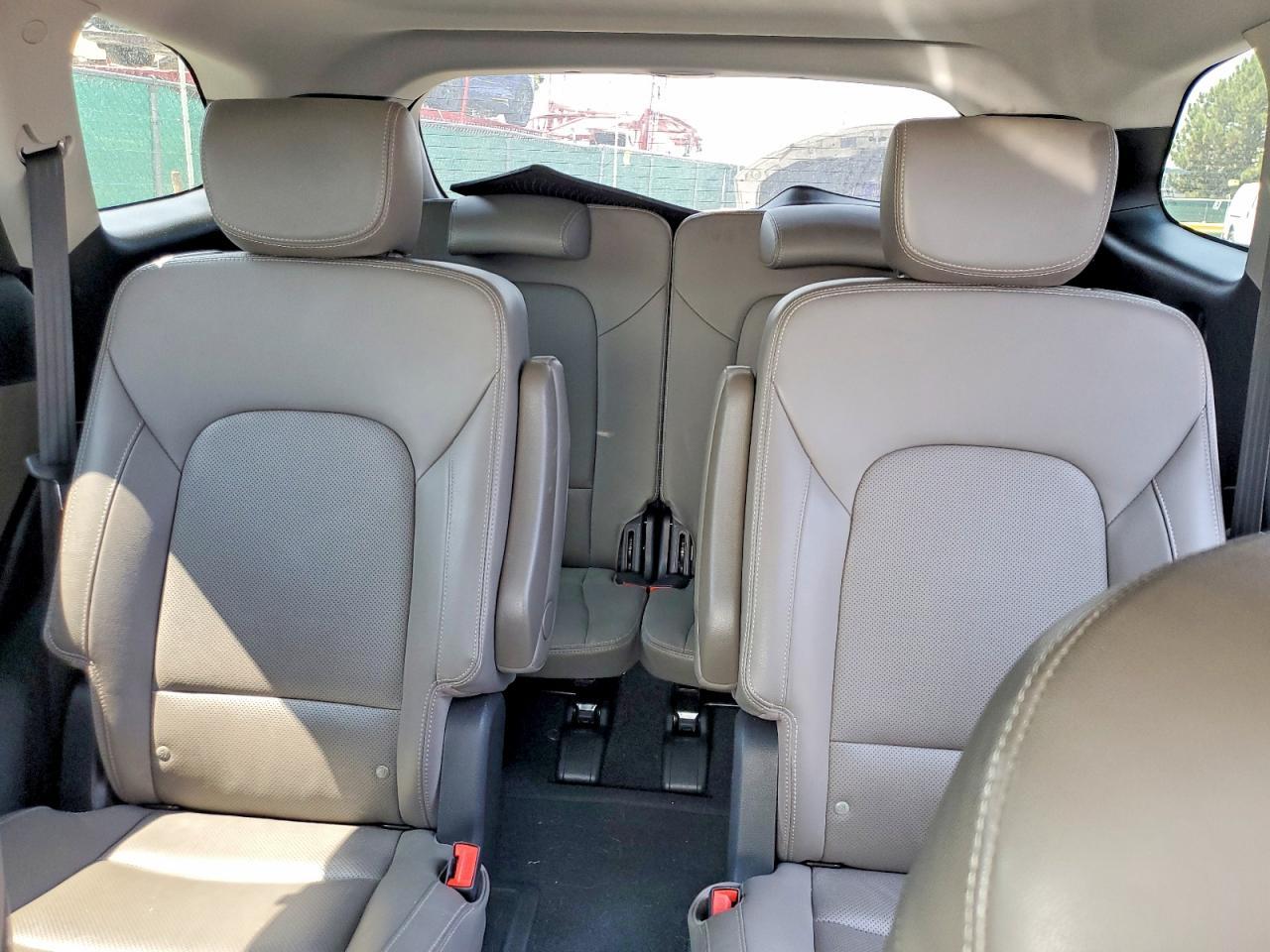 2018 Hyundai Santa Fe Limited Ultimate - zdjęcie 10