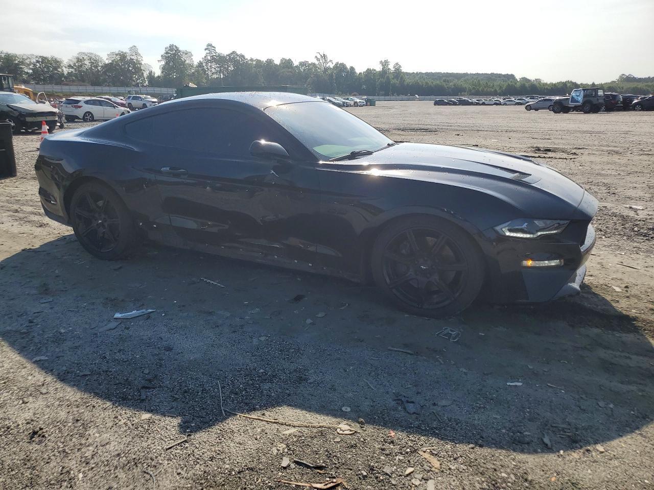 2019 Ford Mustang Gt - zdjęcie 4