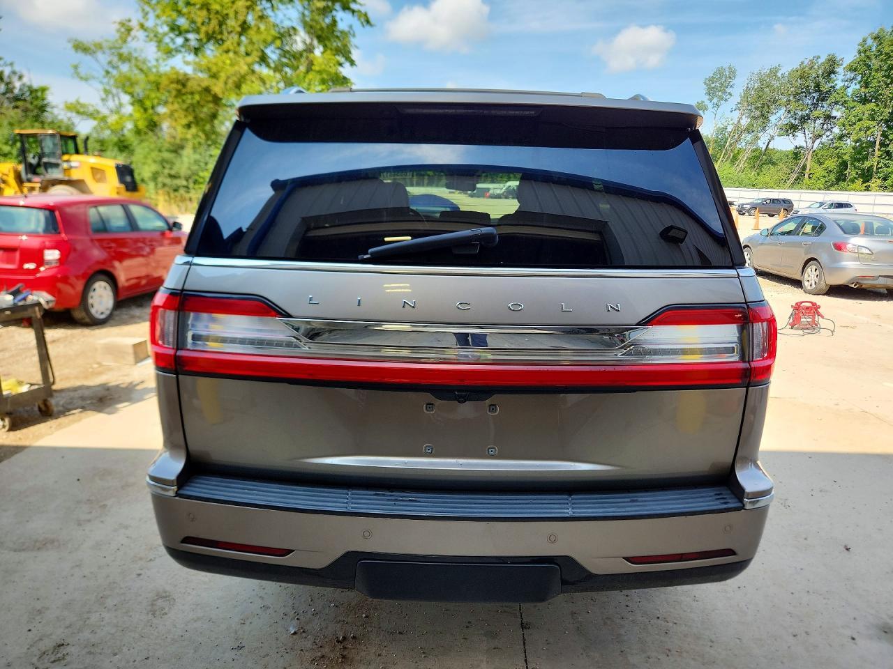 2019 Lincoln Navigator Reserve - zdjęcie 6