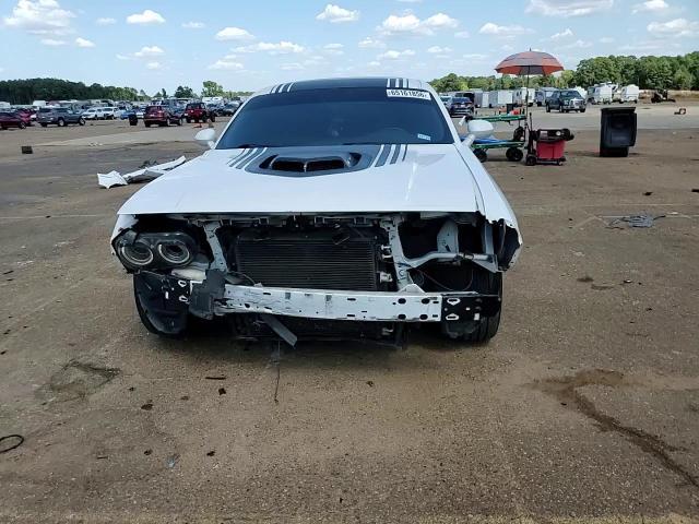 2016 Dodge Challenger R/T - zdjęcie 14