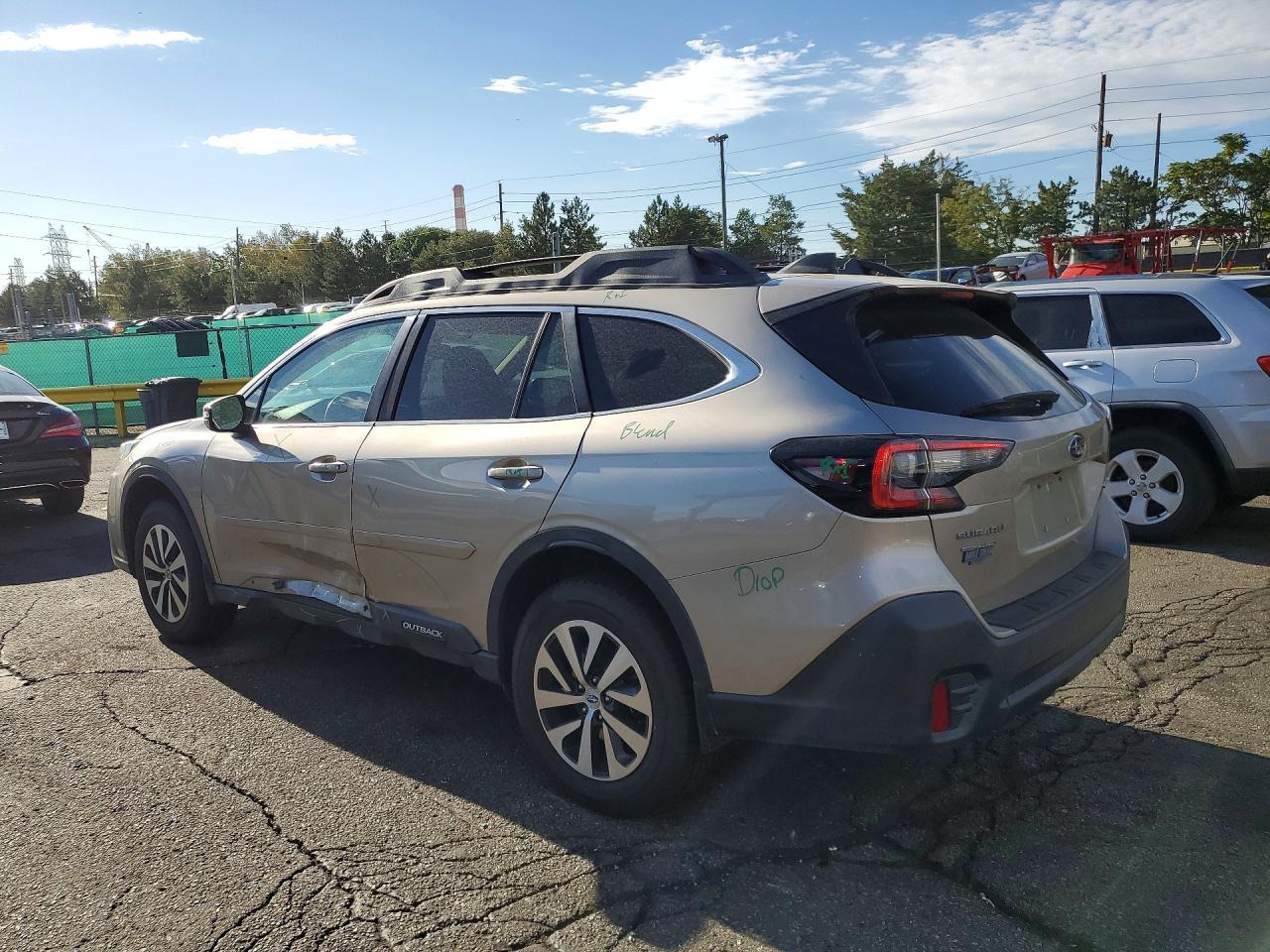 2020 Subaru Outback Premium - zdjęcie 2