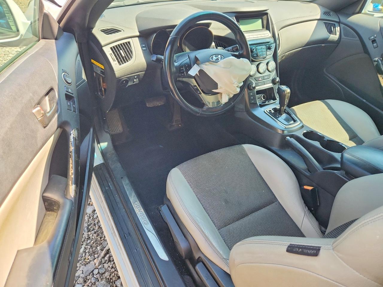2015 Hyundai Genesis Coupe 3.8 - zdjęcie 8