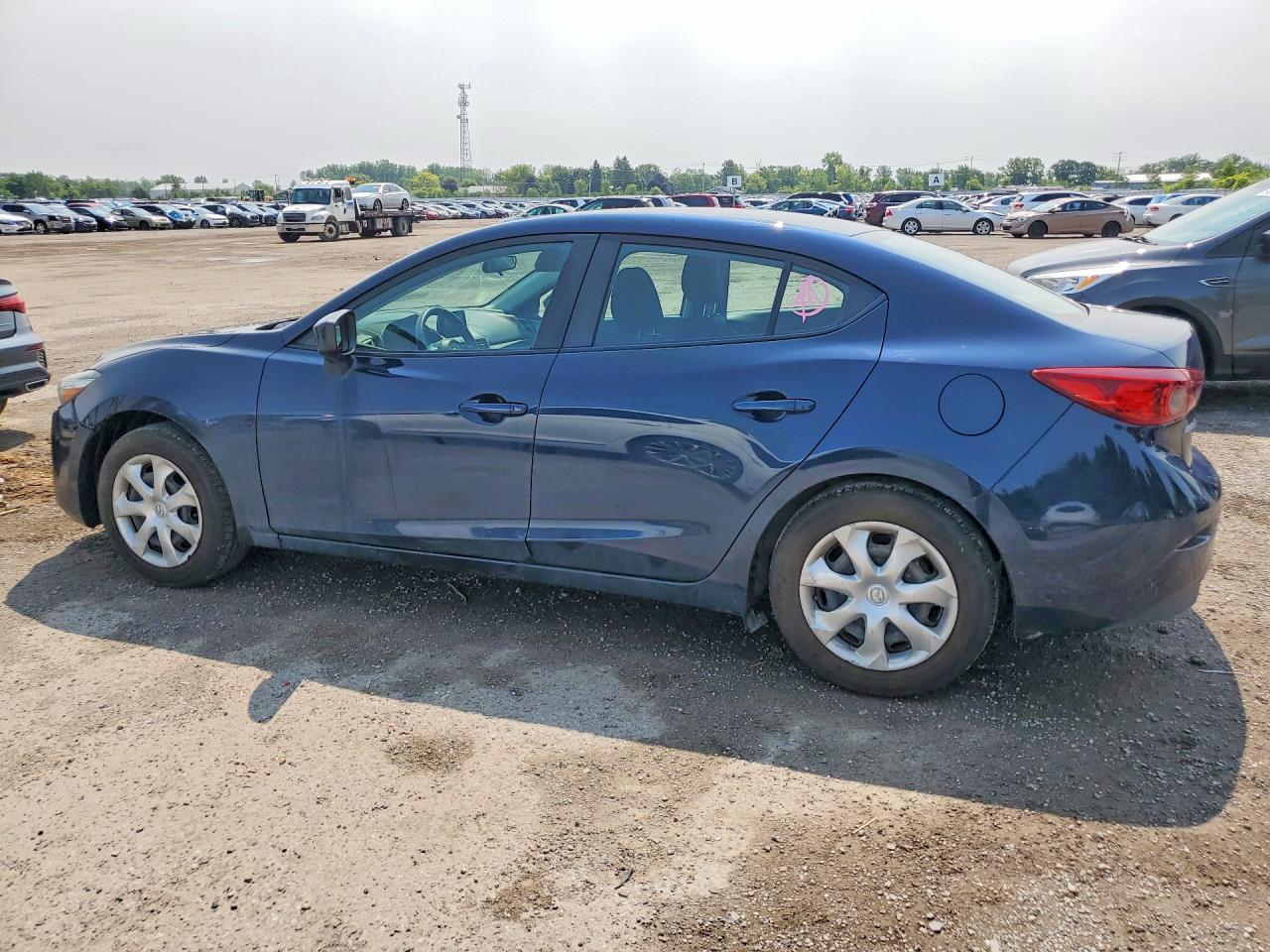 2017 Mazda 3 Sport - zdjęcie 2