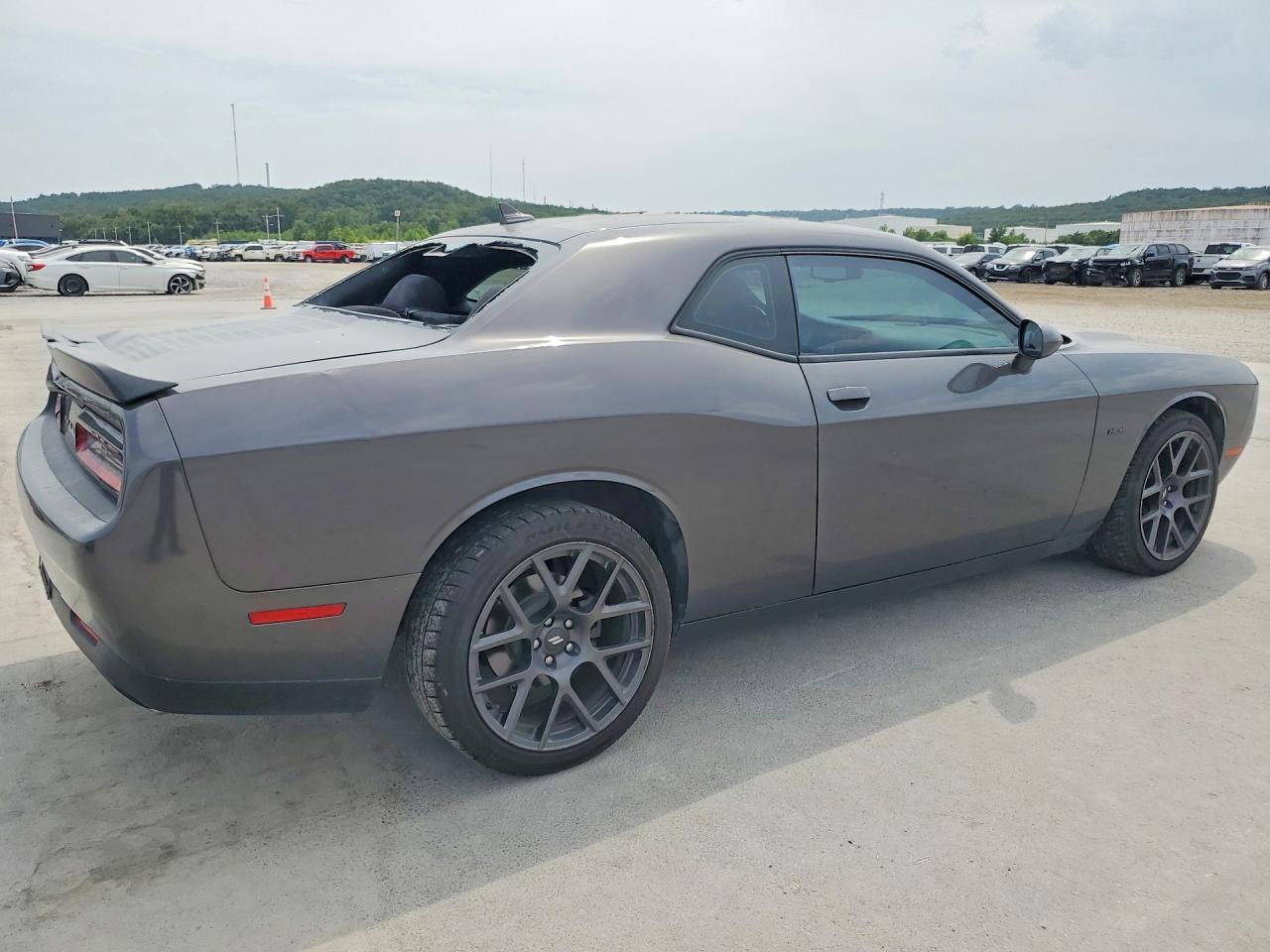 2018 Dodge Challenger R/T - zdjęcie 3