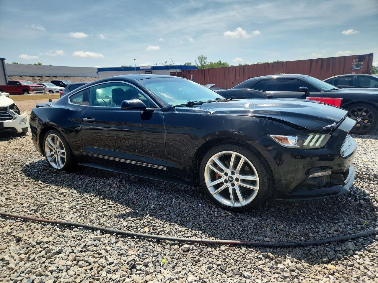 2017 Ford Mustang - zdjęcie 4