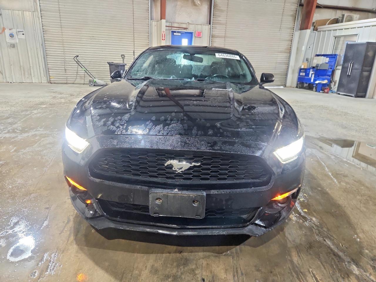 2016 Ford Mustang - zdjęcie 5