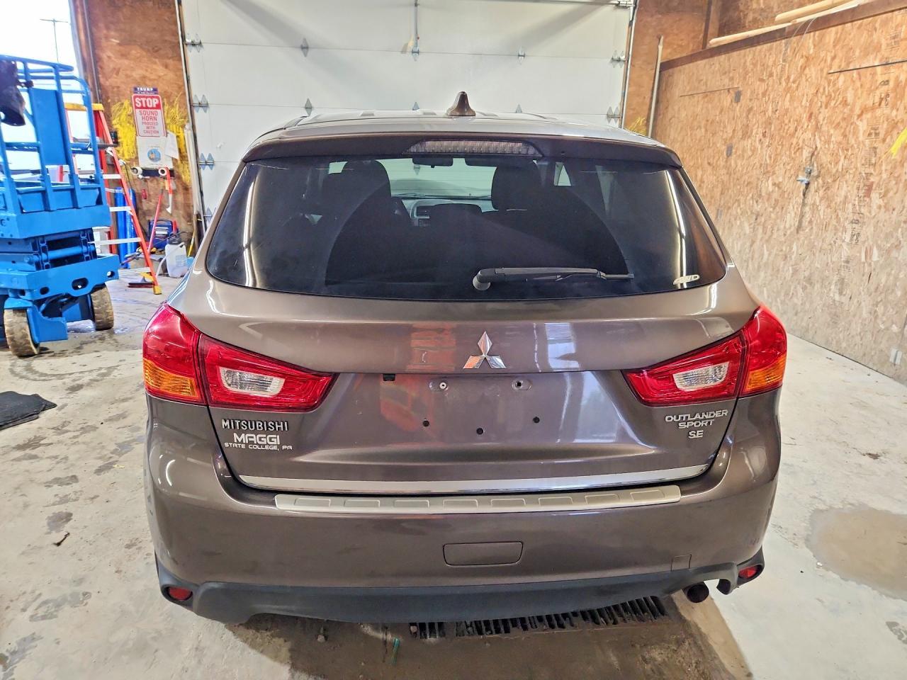 2017 Mitsubishi Outlander Sport Es - zdjęcie 6