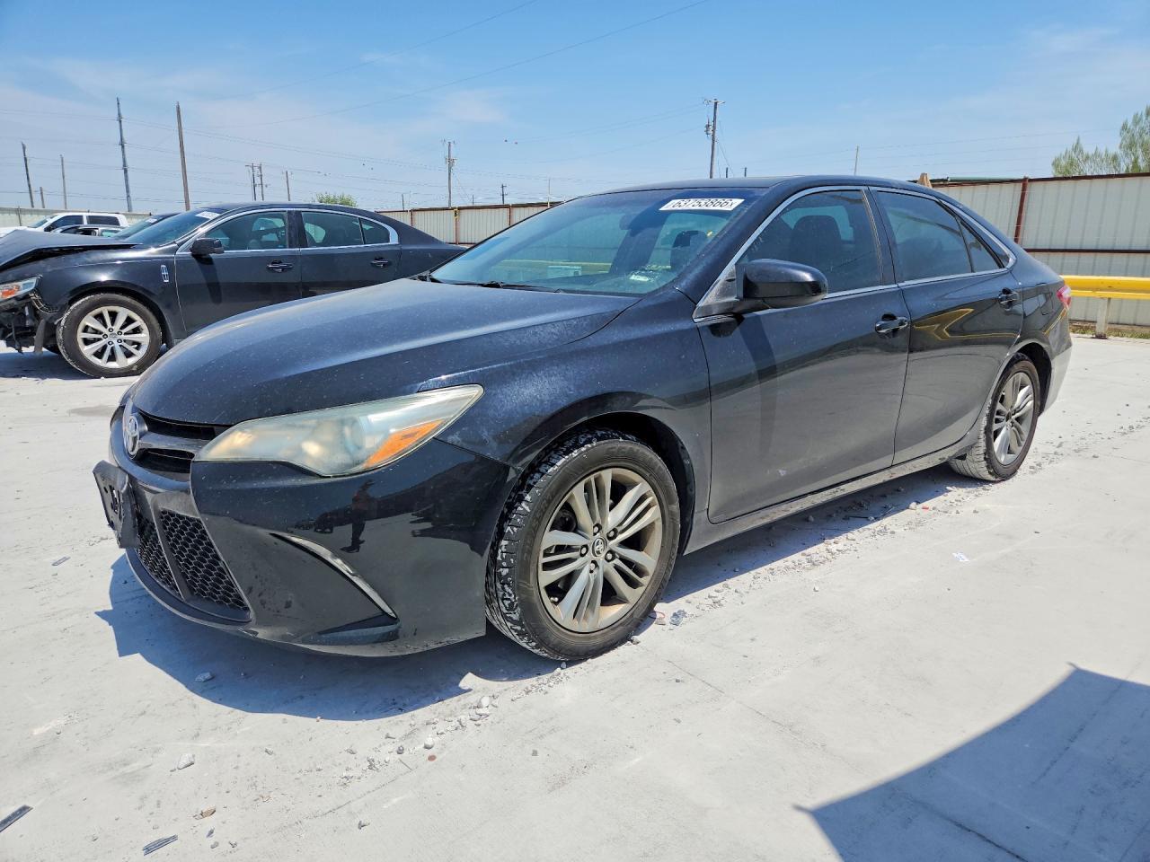 2016 Toyota Camry Se - zdjęcie główne