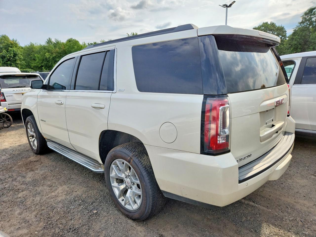 2015 GMC Yukon Slt - zdjęcie 2