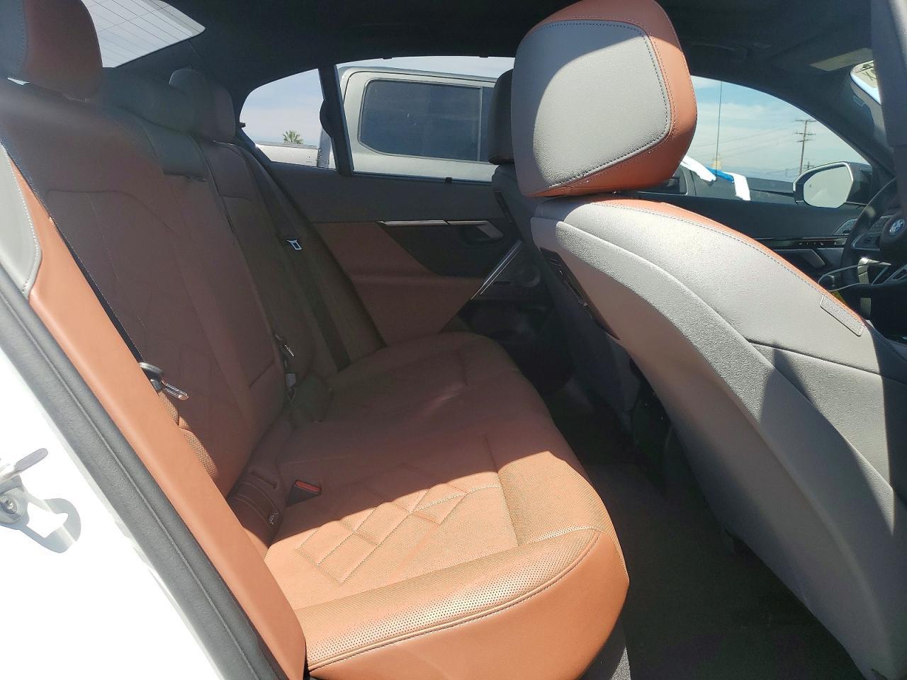 2025 BMW I5 xDrive 40 - zdjęcie 10