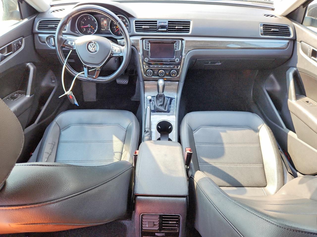 2018 Volkswagen Passat Se - zdjęcie 8