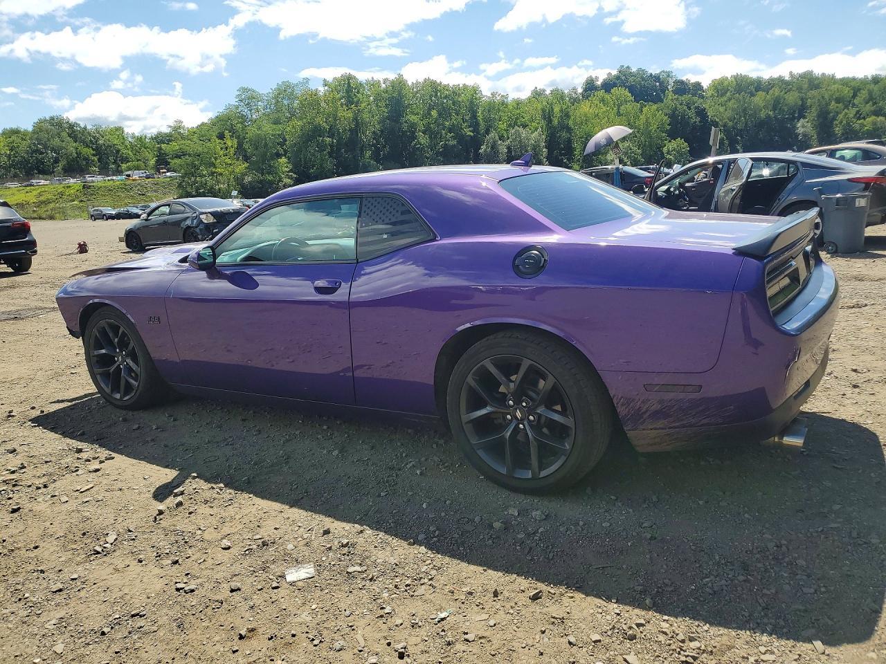 2019 Dodge Challenger R/T - zdjęcie 2