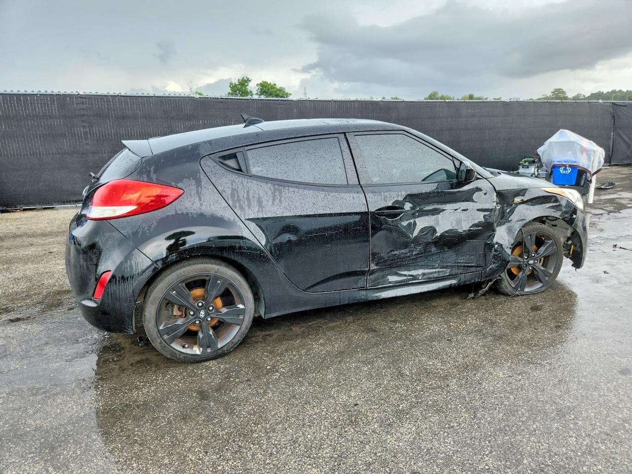 2016 Hyundai Veloster Base - zdjęcie 3