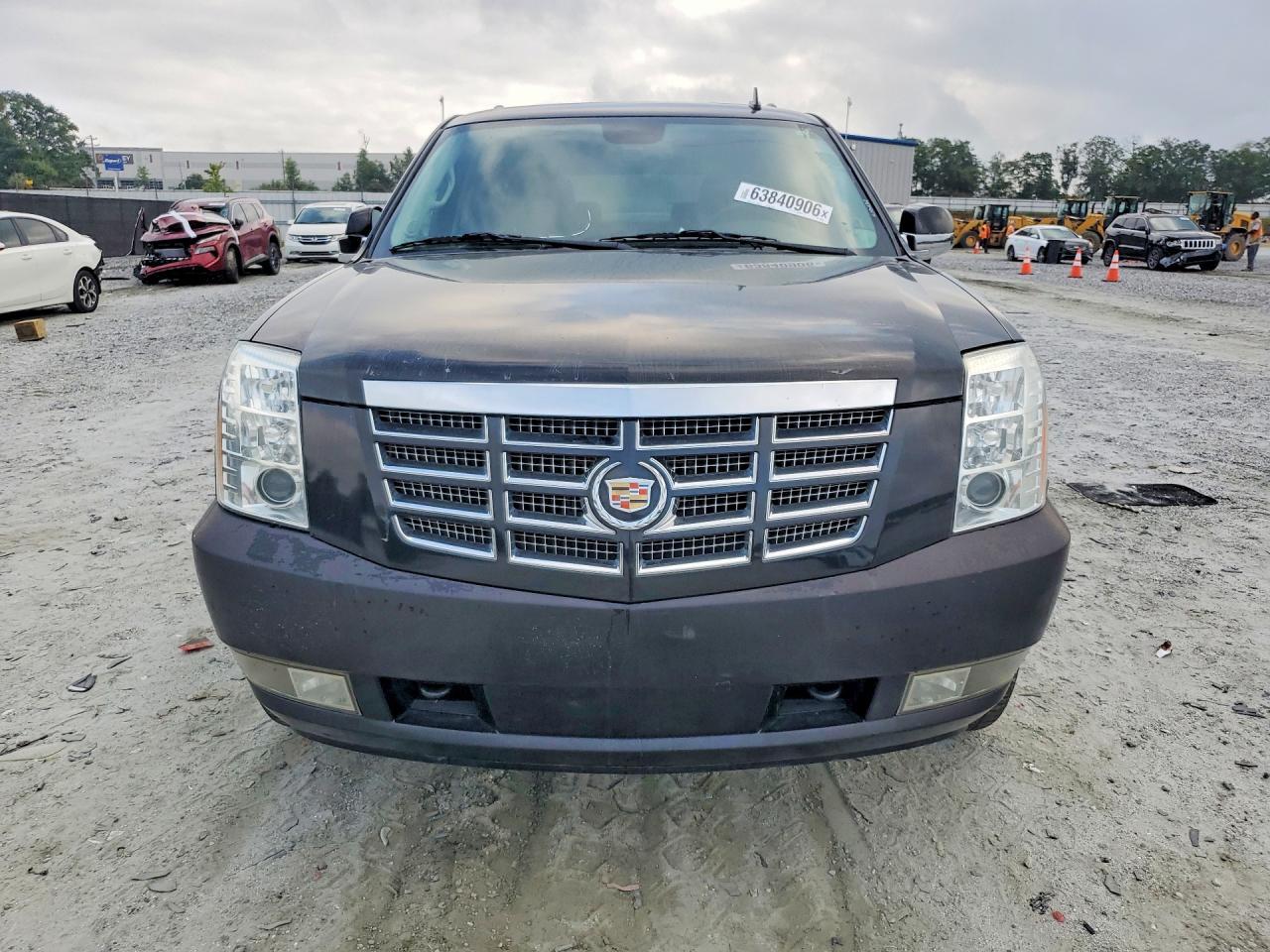 2013 Cadillac Escalade Luxury - zdjęcie 5