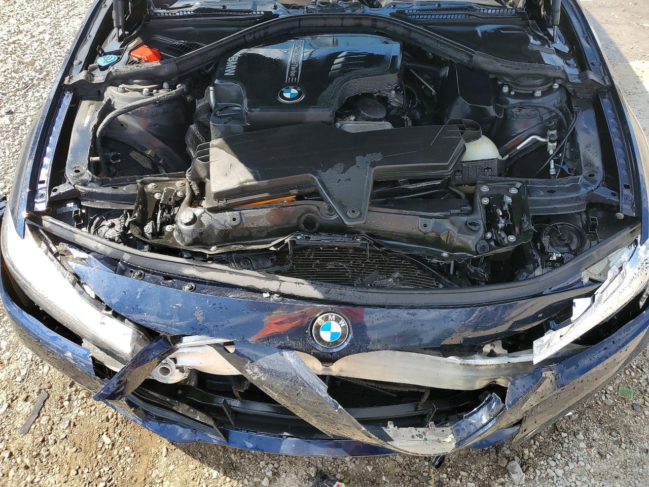 2016 BMW 320 Xi - zdjęcie 11