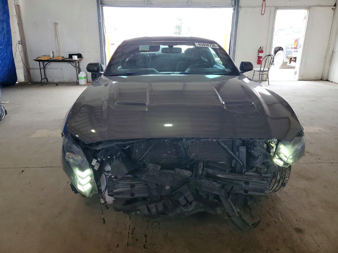 2020 Ford Mustang - zdjęcie 5