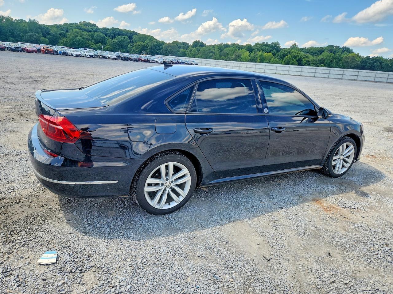 2019 Volkswagen Passat Wolfsburg - zdjęcie 3