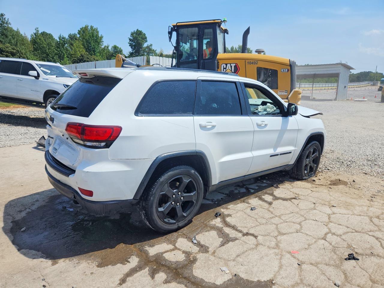 2019 Jeep Grand Cherokee Laredo - zdjęcie 3