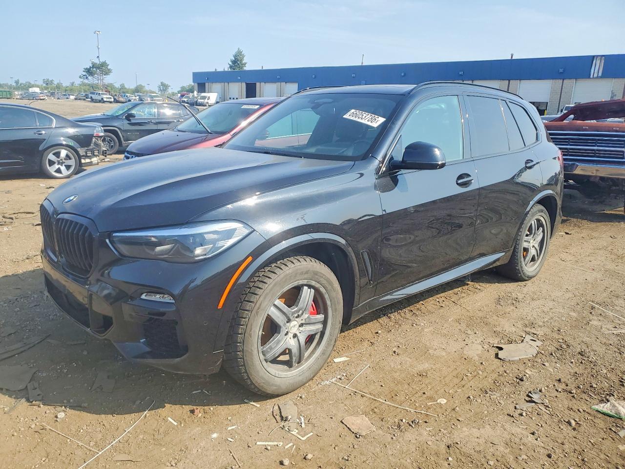 2021 BMW X5 - zdjęcie główne