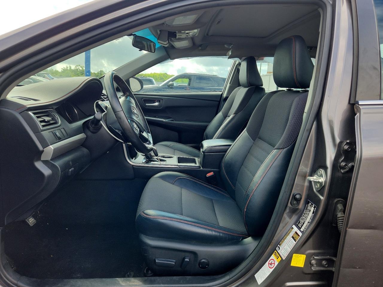 2017 Toyota Camry Se - zdjęcie 7