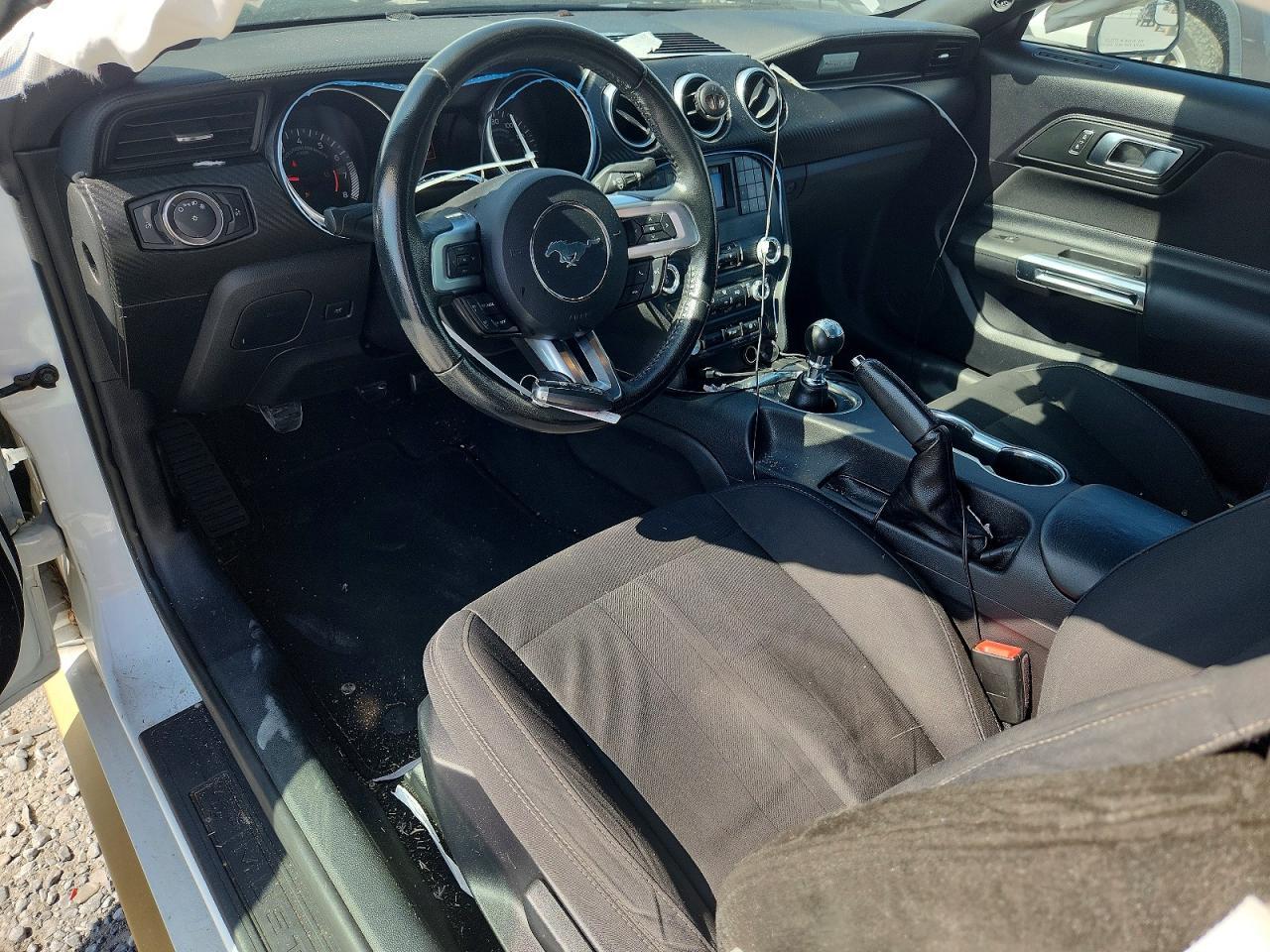 2019 Ford Mustang - zdjęcie 8