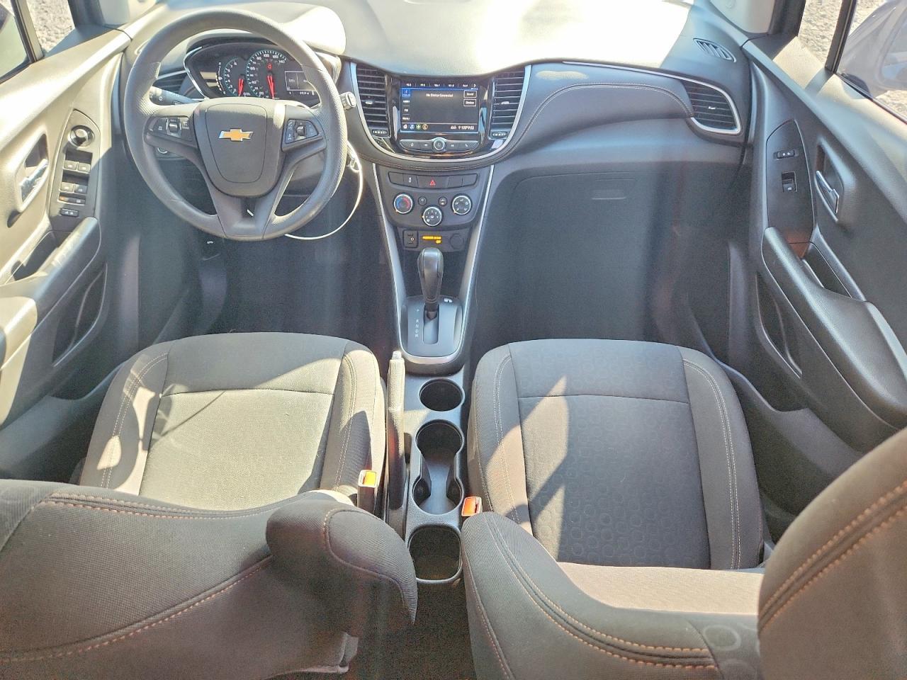 2022 Chevrolet Trax Ls - zdjęcie 8