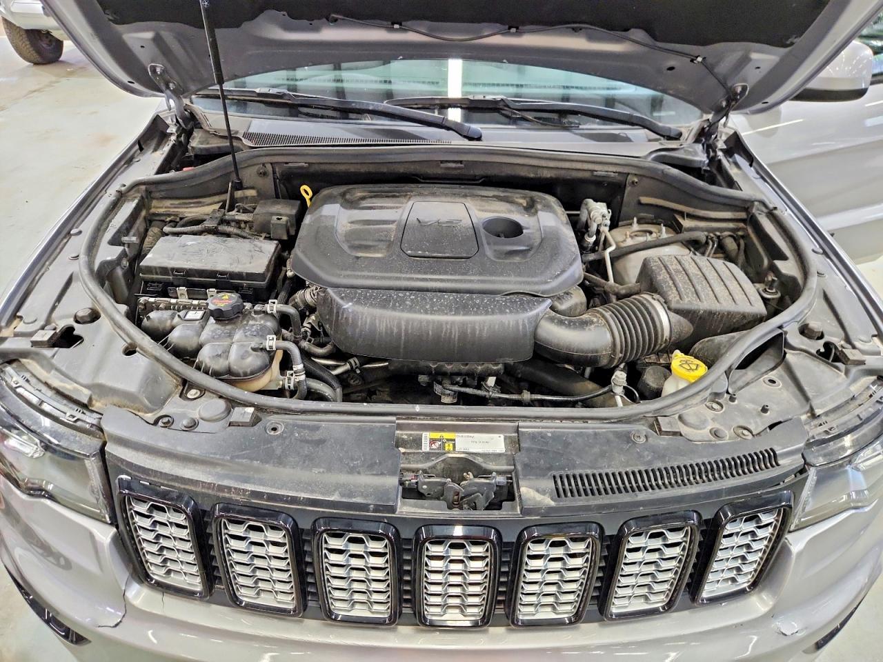 2020 Jeep Grand Cherokee Laredo - zdjęcie 12