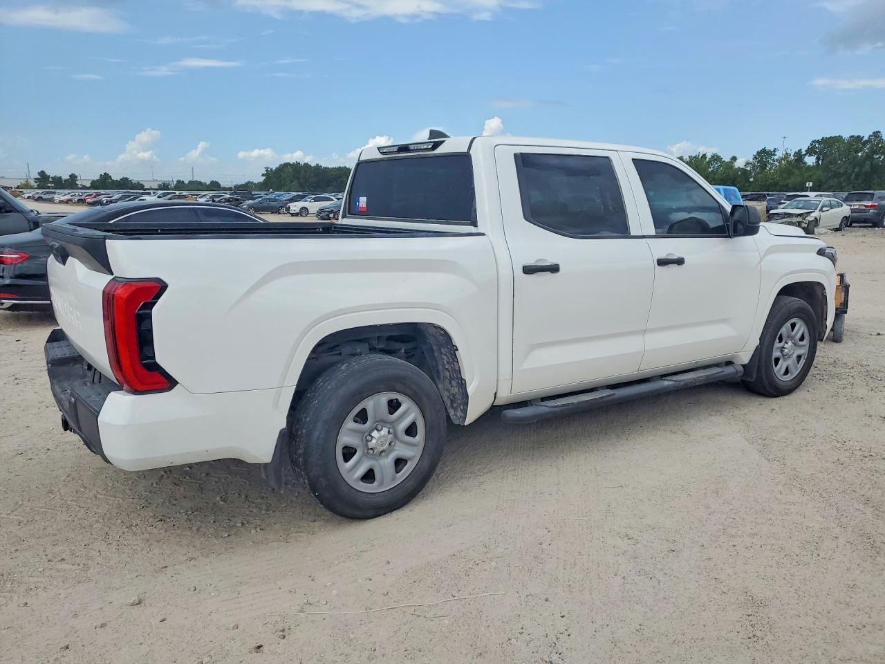 2024 Toyota Tundra Sr - zdjęcie 3