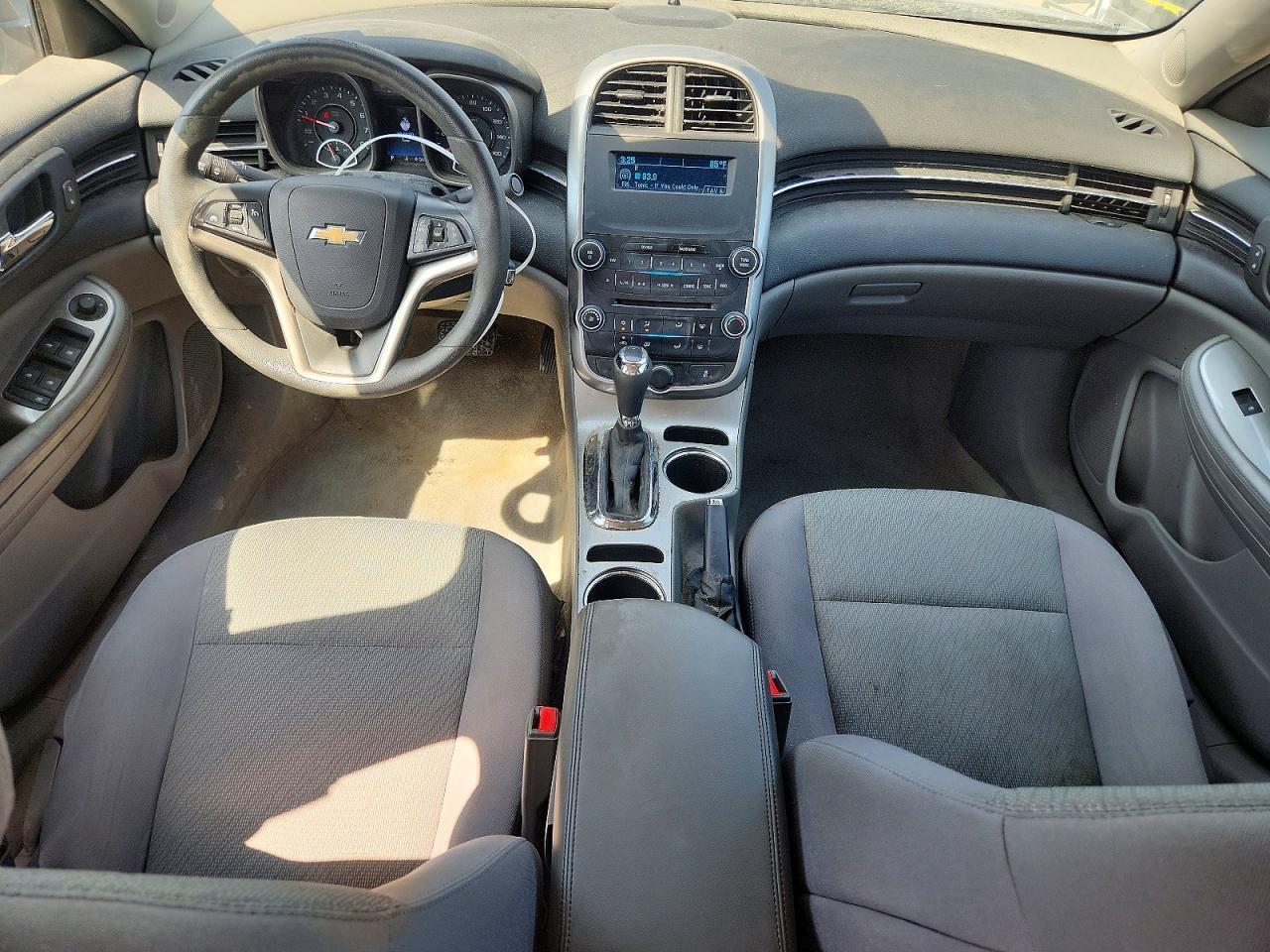 2015 Chevrolet Malibu Ls - zdjęcie 8