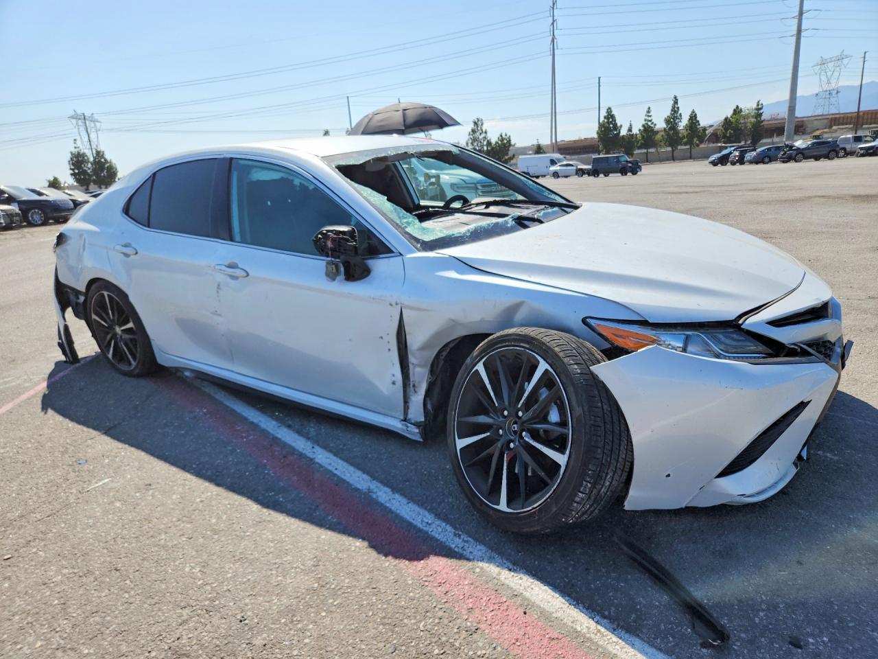 2020 Toyota Camry Xse - zdjęcie 4