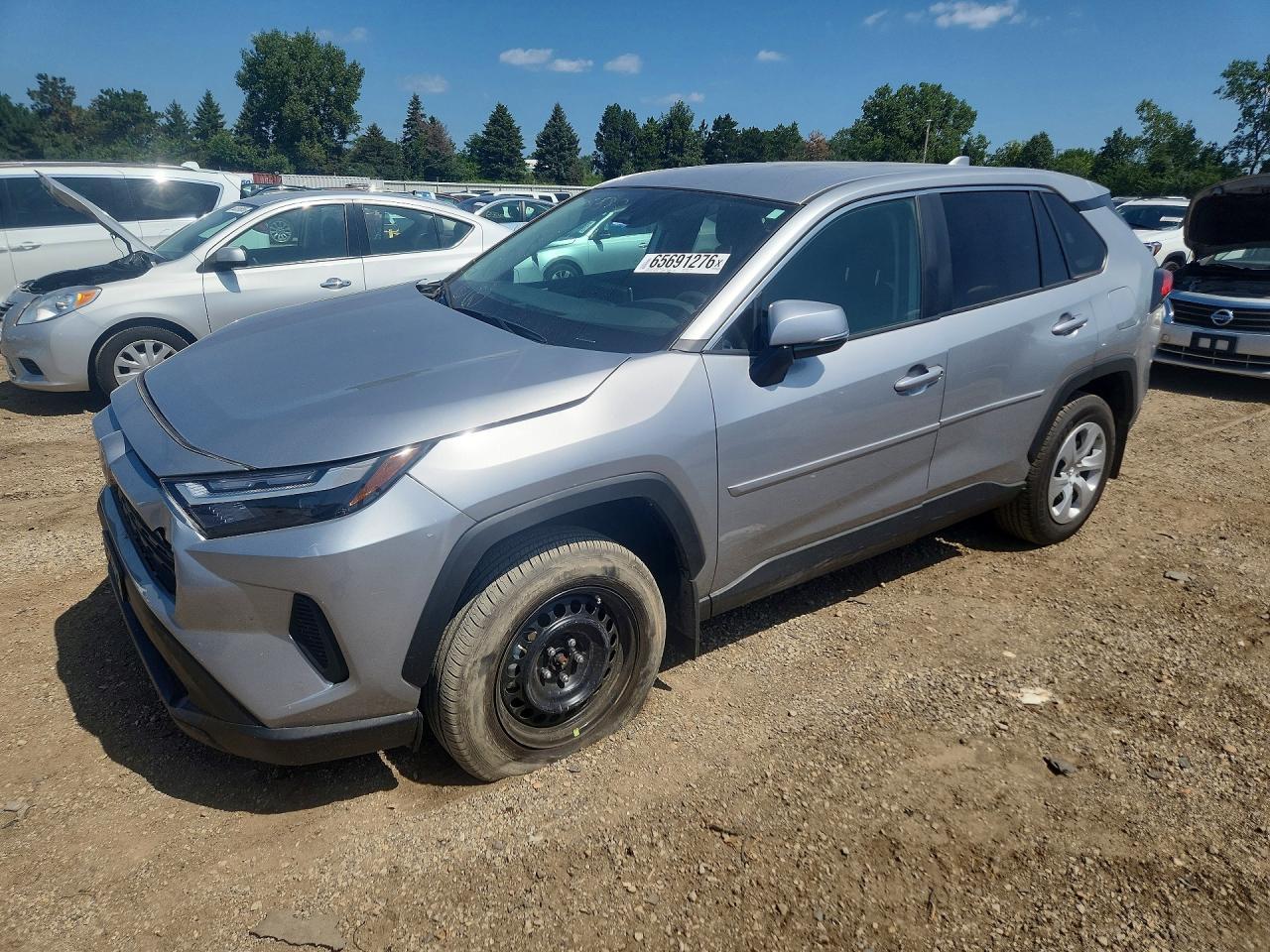 2025 Toyota Rav4 Le - zdjęcie główne