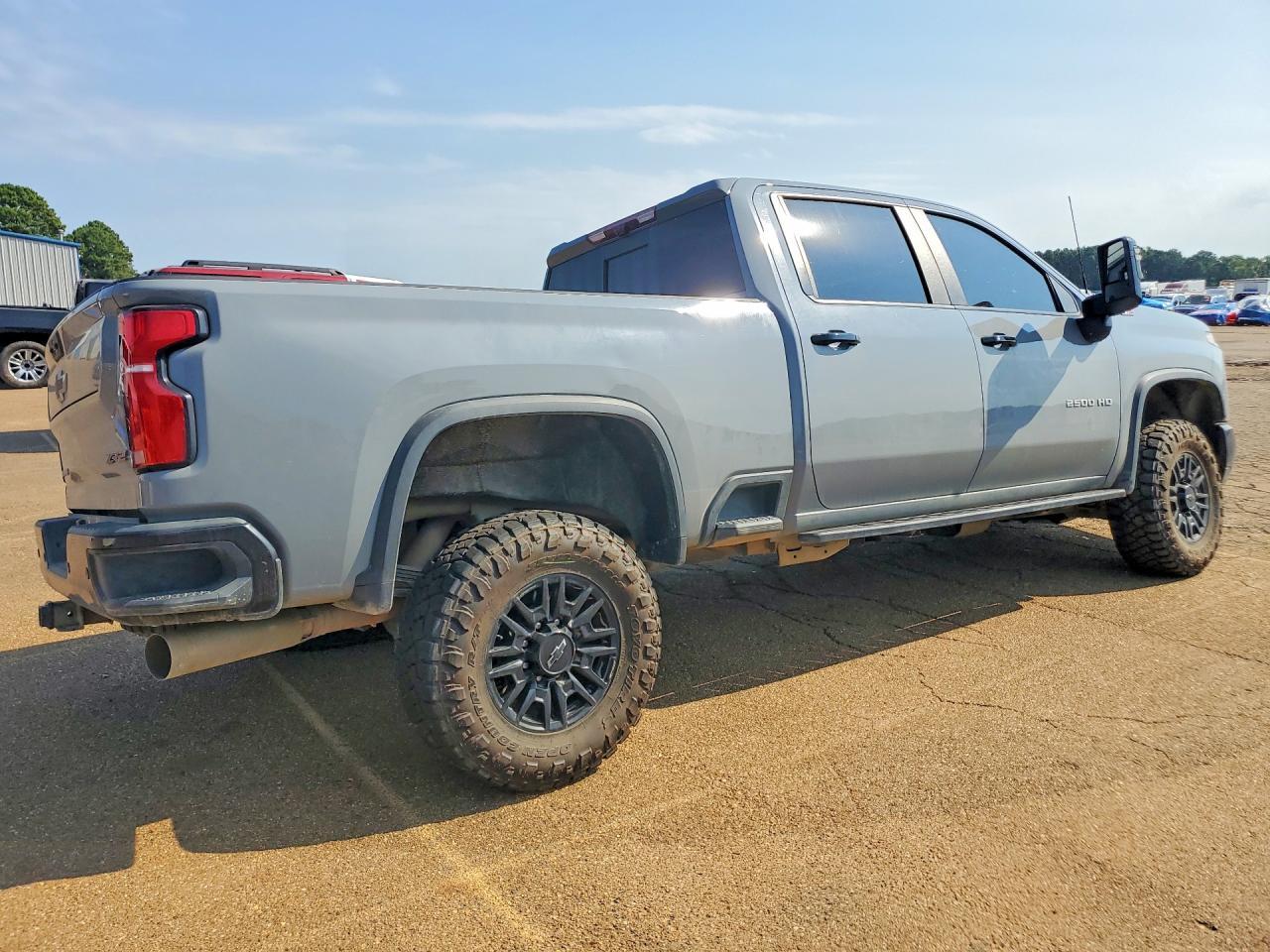 2024 Chevrolet Silverado K2500 Zr2 - zdjęcie 3