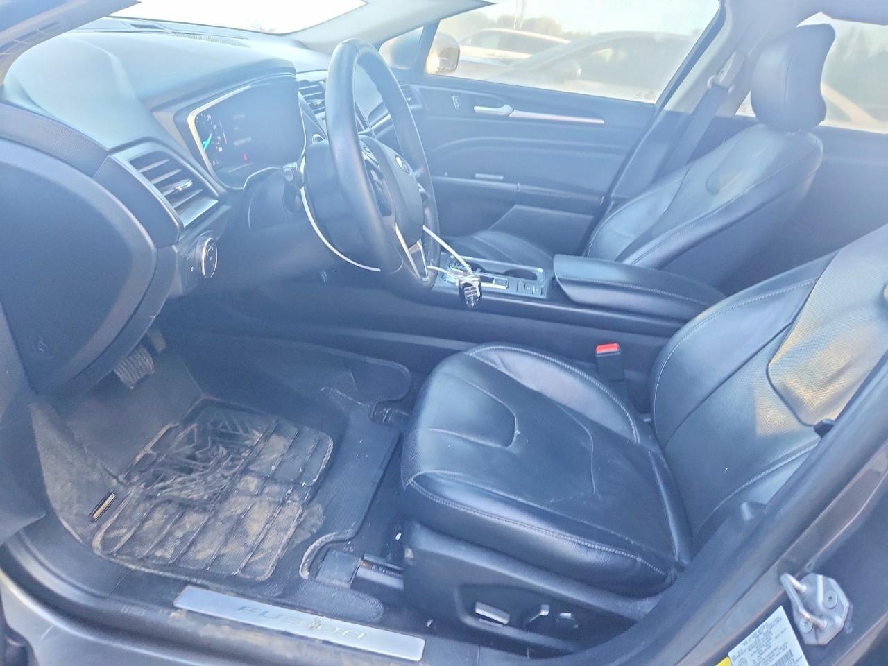 2019 Ford Fusion Titanium - zdjęcie 7
