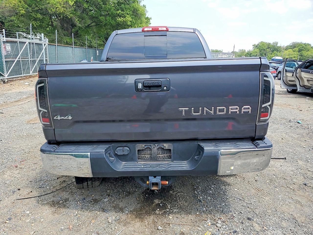2015 Toyota Tundra Sr5 - zdjęcie 6