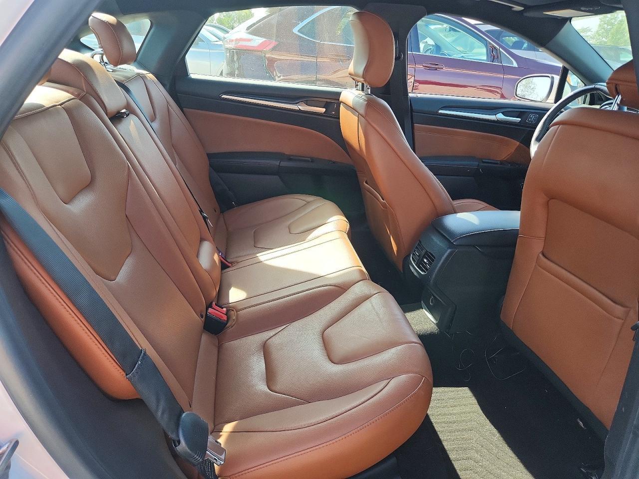 2019 Ford Fusion Titanium - zdjęcie 10