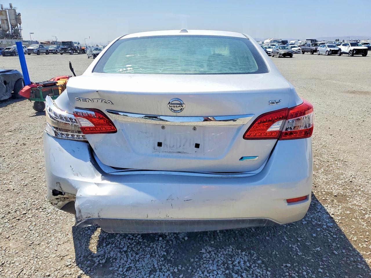 2013 Nissan Sentra S - zdjęcie 6