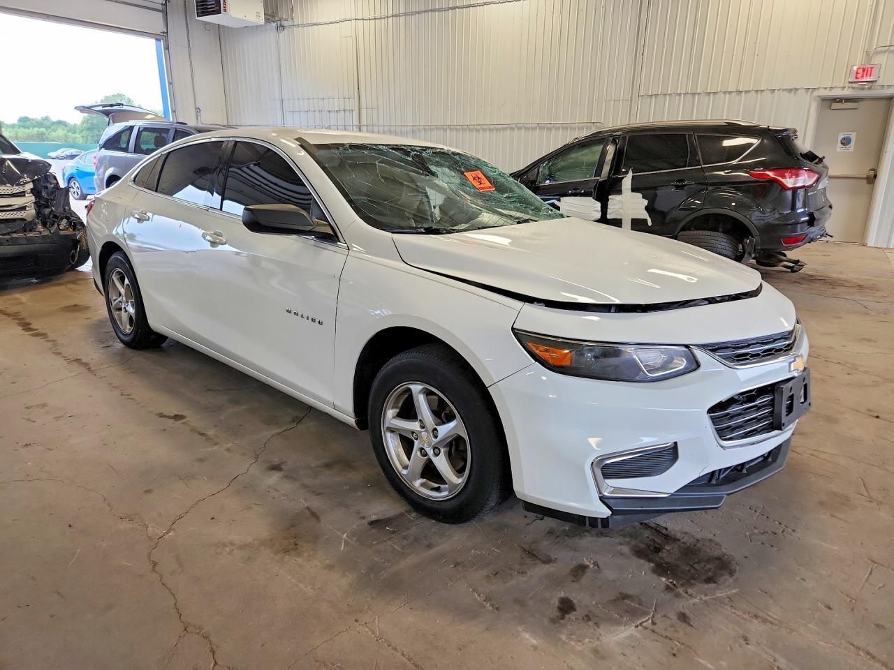 2018 Chevrolet Malibu Ls - zdjęcie 4