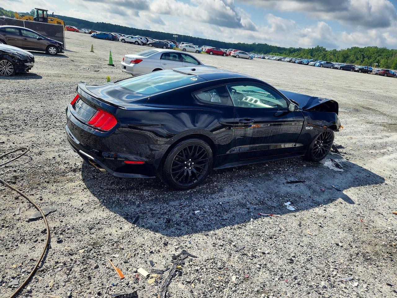 2019 Ford Mustang Gt - zdjęcie 3