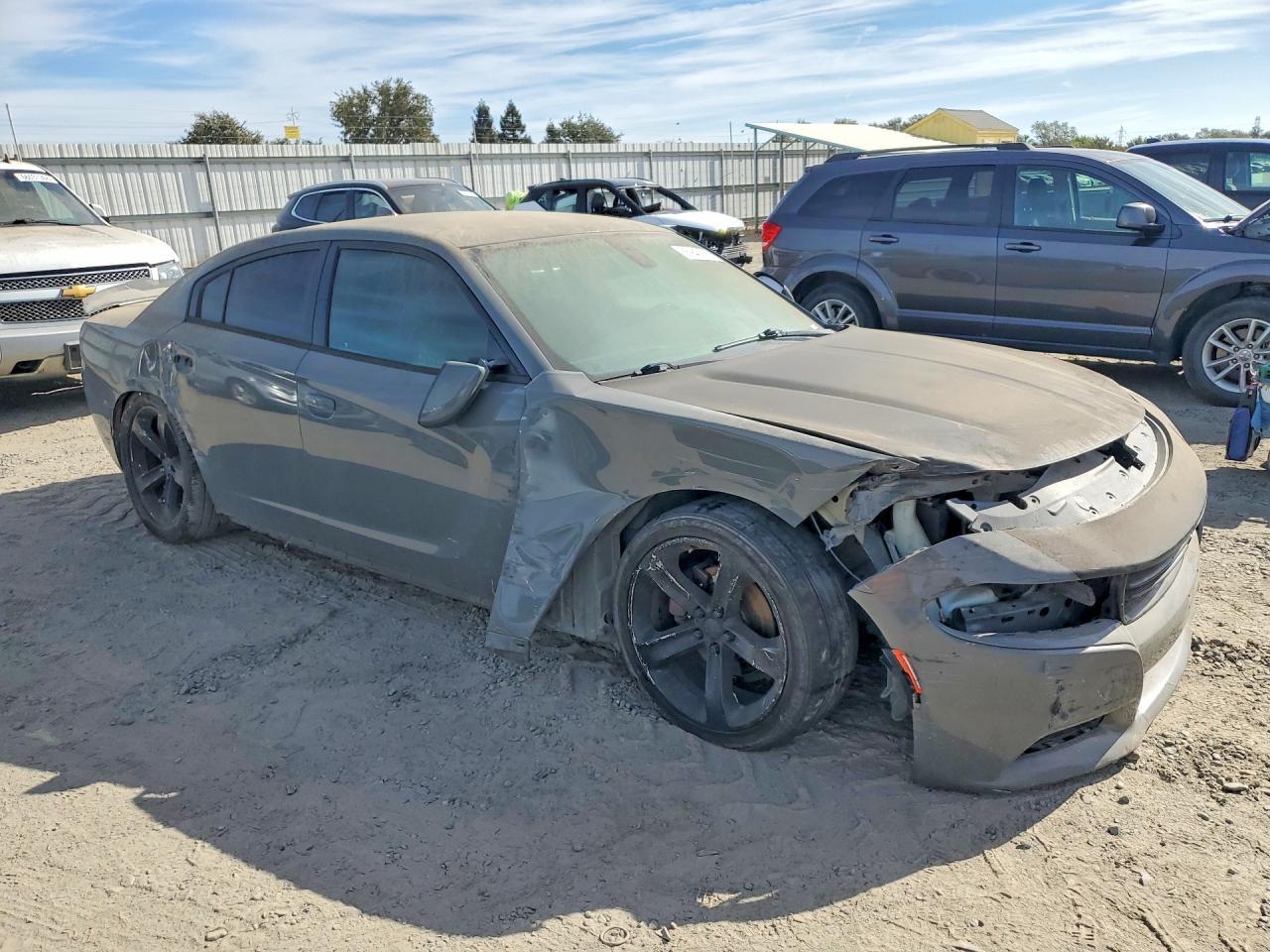 2017 Dodge Charger Sxt - zdjęcie 4