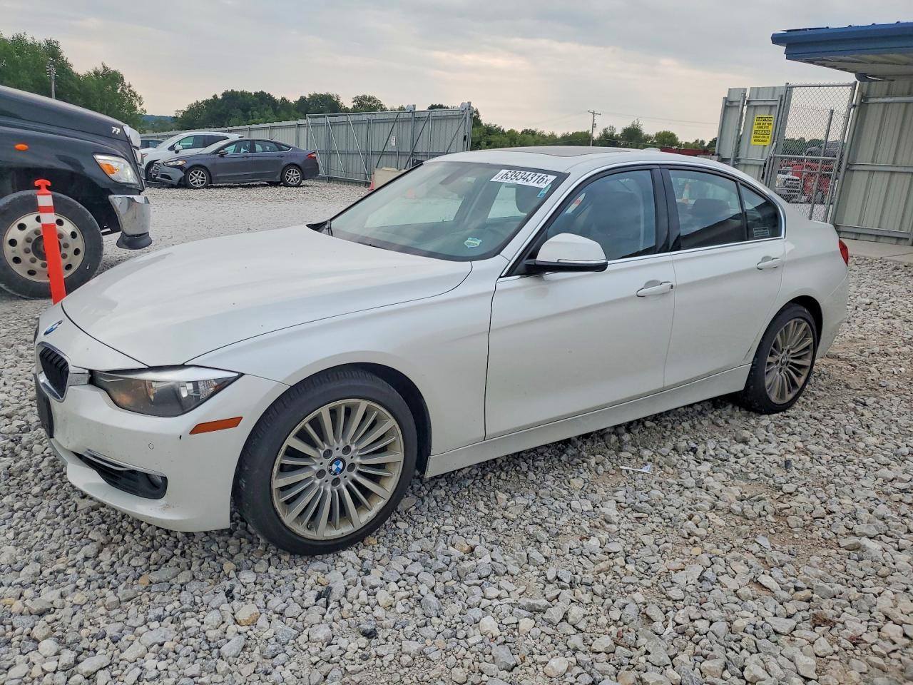 2015 BMW 328 I Sulev - zdjęcie główne